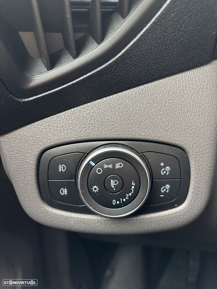 Ford Transit connect L2 - 18