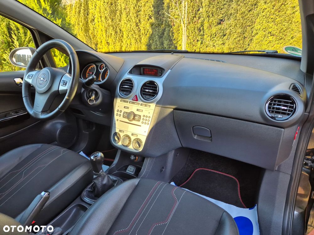 Opel Corsa 1.4 16V EcoFLEX Start-Stop 150 Jahre - 35