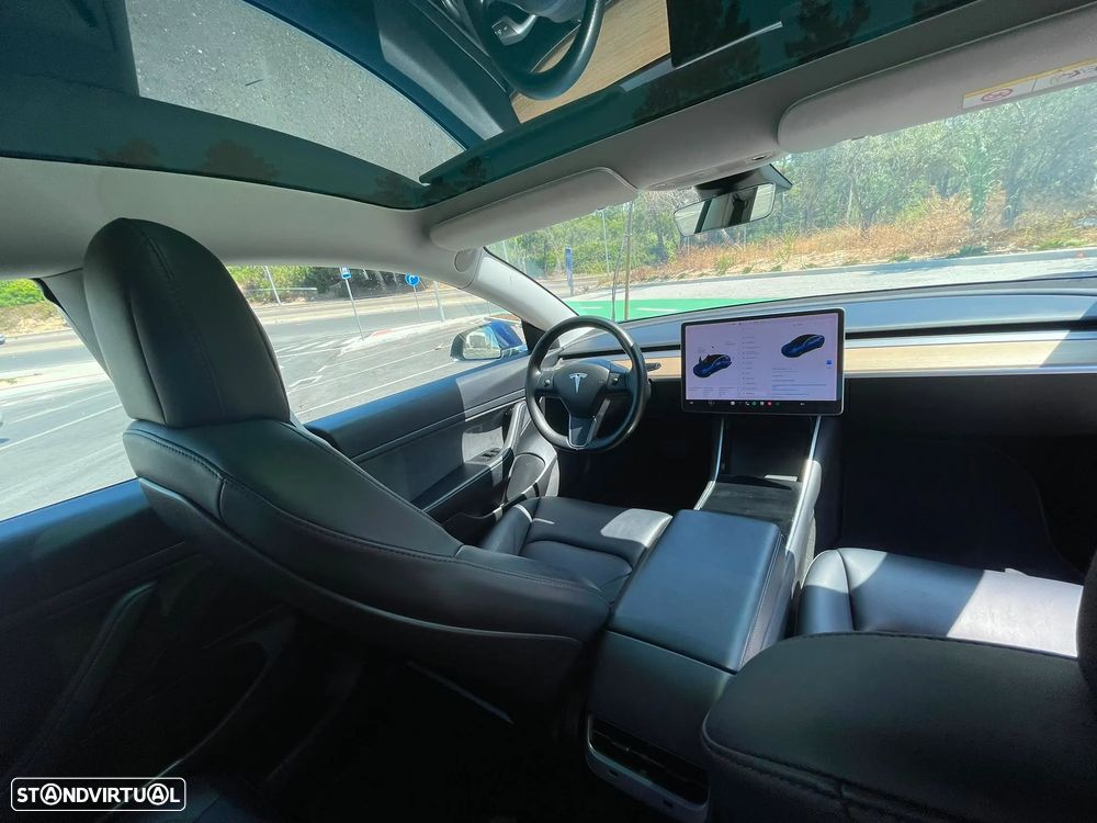 Tesla Model 3 Standard Range Plus RWD - 24