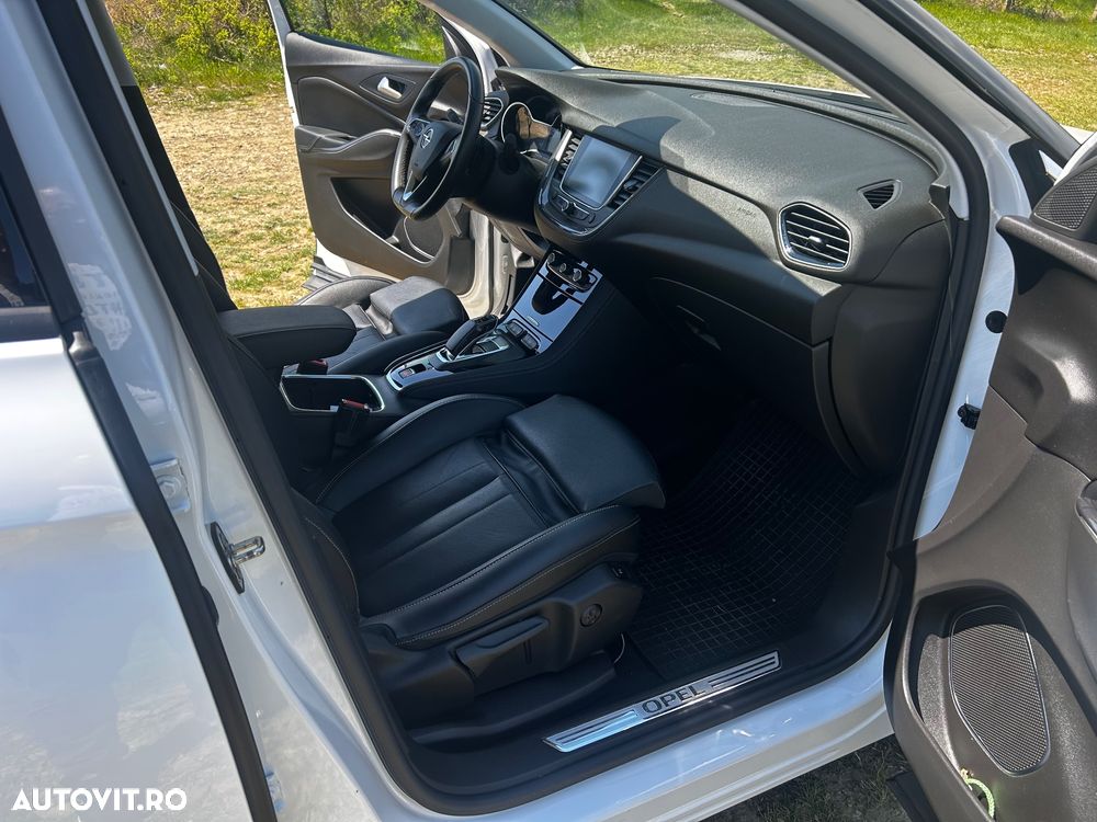 Opel Grandland X Plug-in-Hybrid4 1.6 DI Start/Stop Aut Business INNOVATION - 5