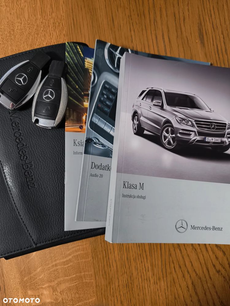 Mercedes-Benz ML - 24