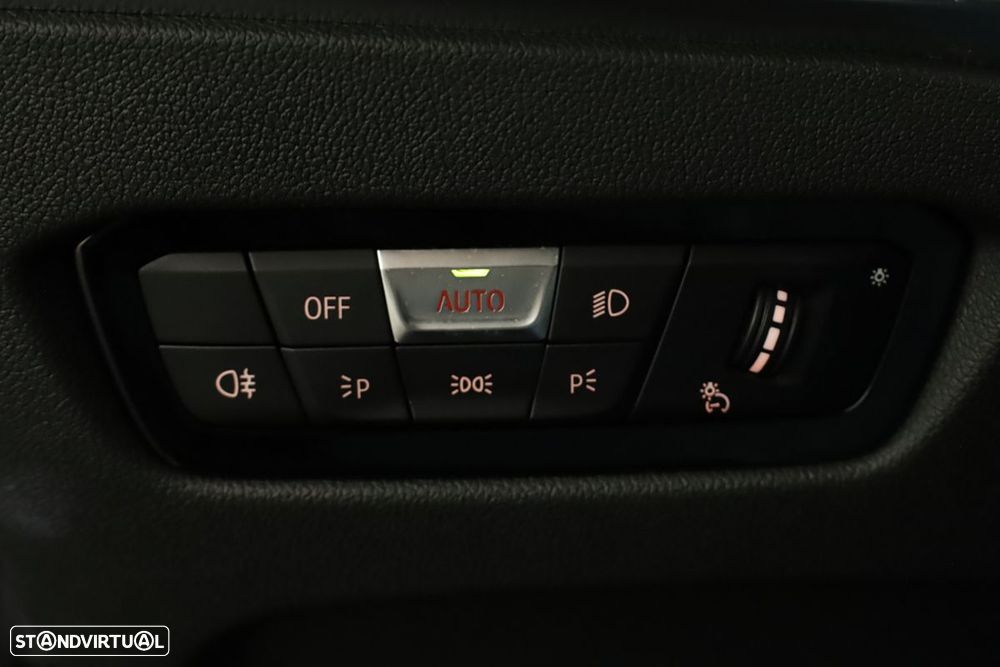 BMW 320 d Touring Auto - 20