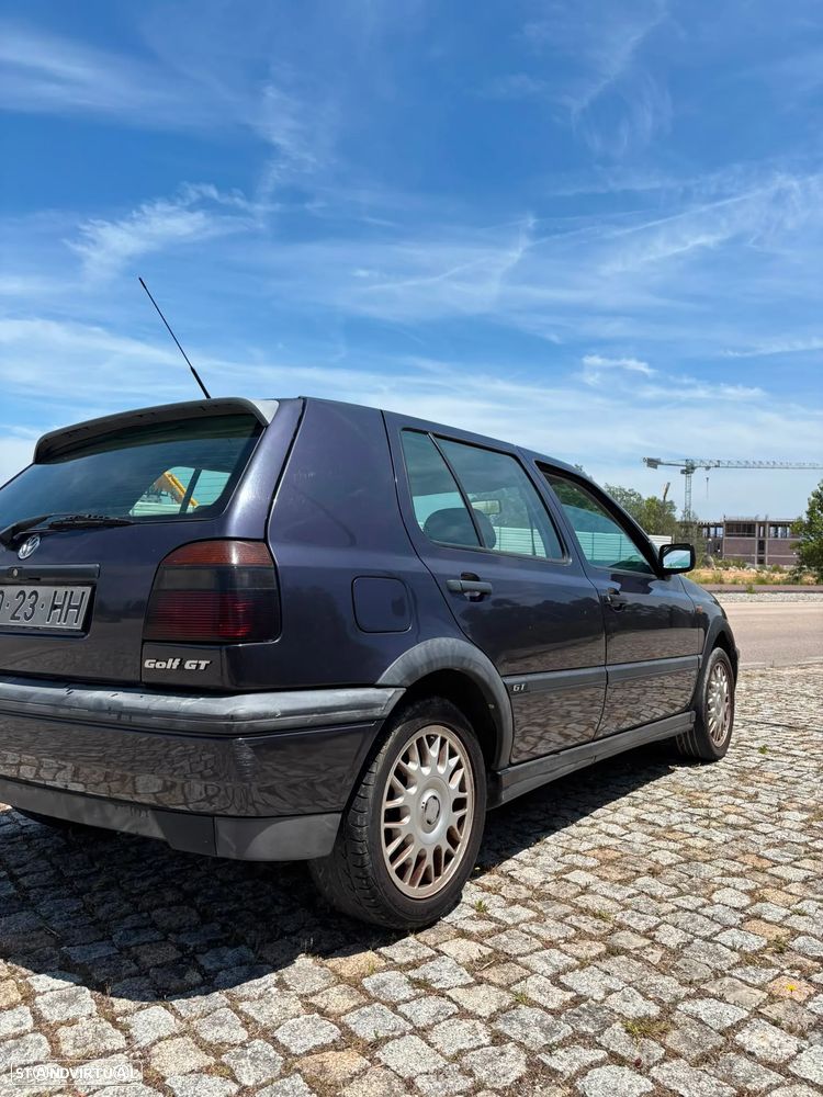 VW Golf 1.6 GT - 1