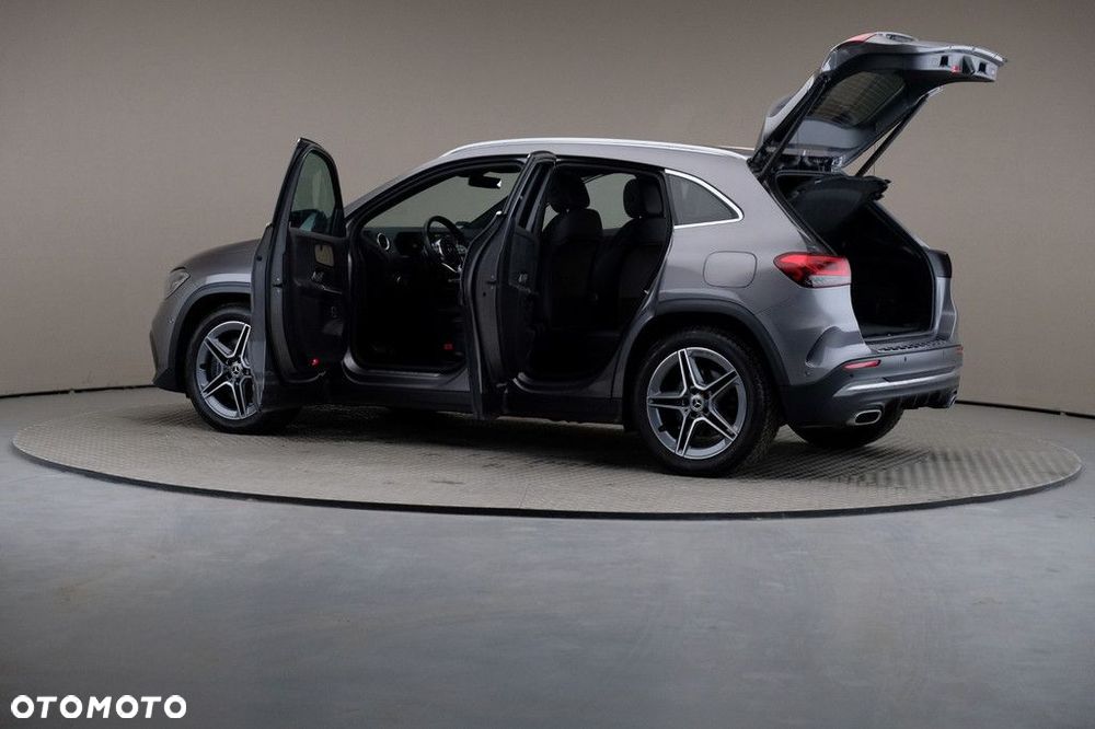 Mercedes-Benz GLA - 7