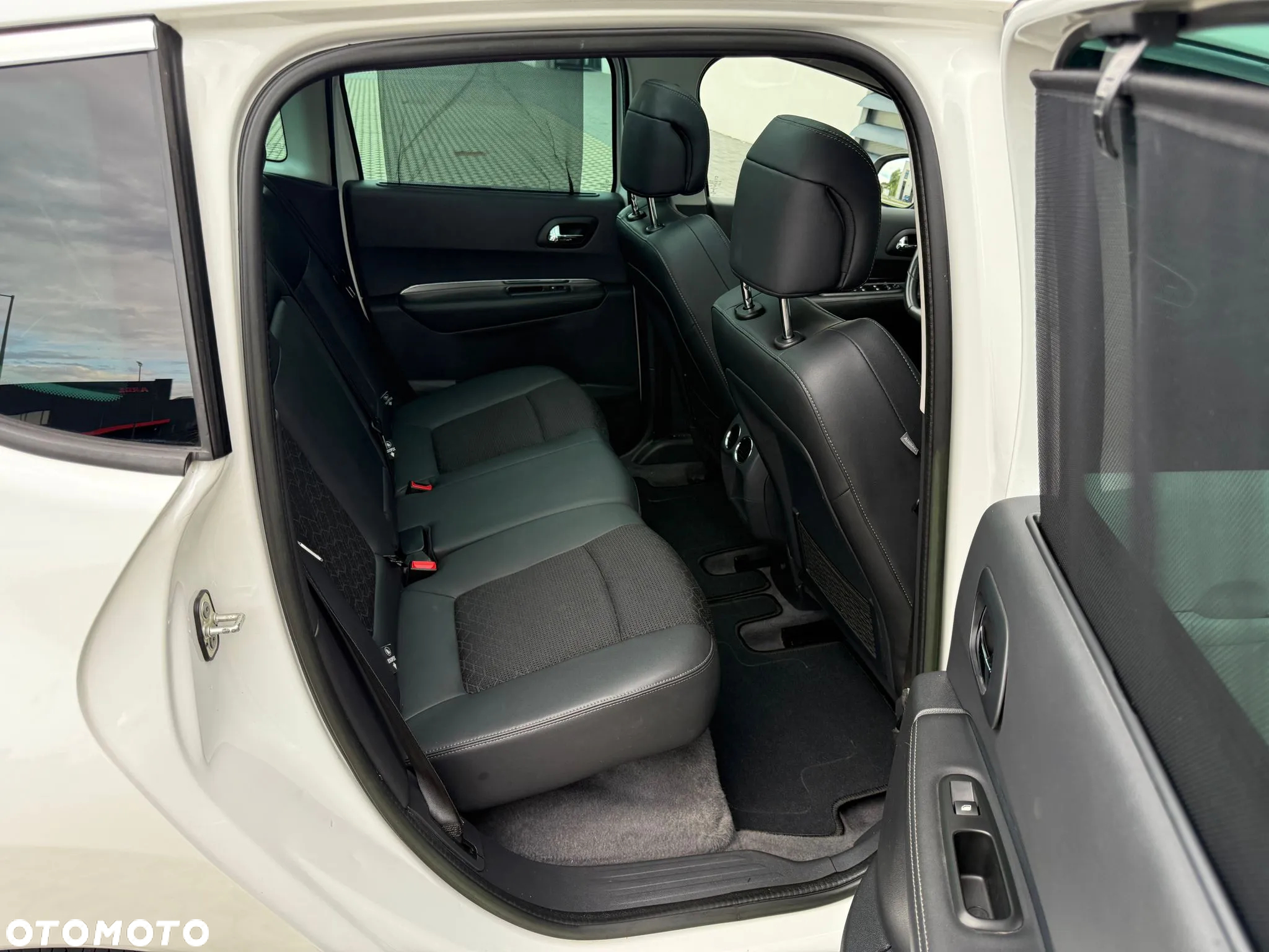 Peugeot 3008 HDi FAP 115 Roland Garros - 25