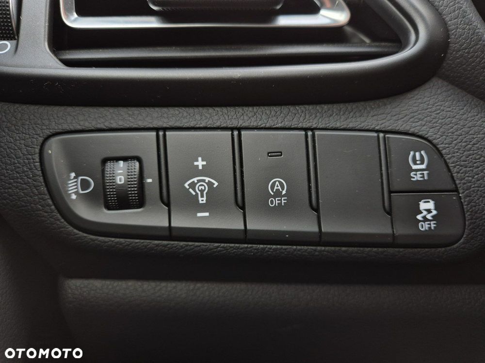 Hyundai i30 1.5 T-GDI 48V Smart DCT - 23