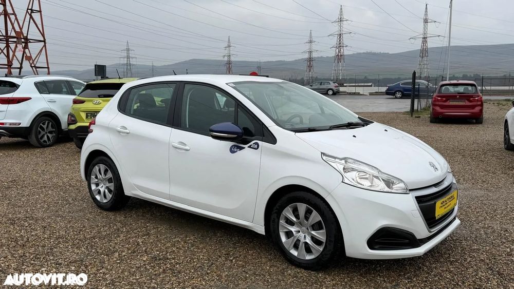 Peugeot 208 PureTech 75 Allure Pack - 3