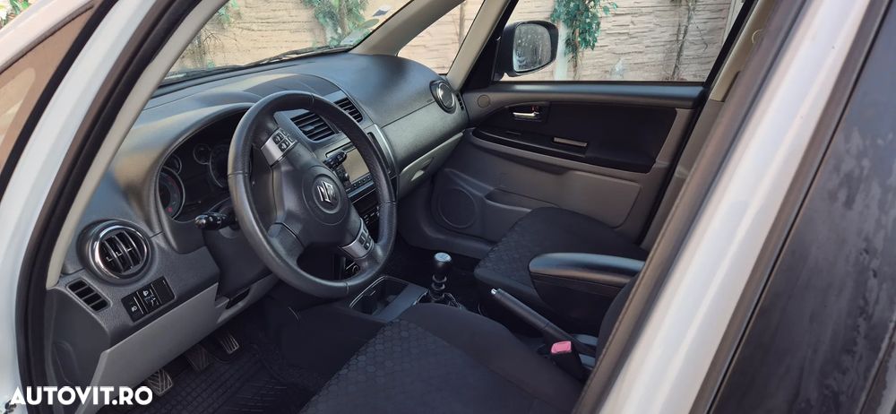 Suzuki SX4 2.0DDIS GS 4WD - 8