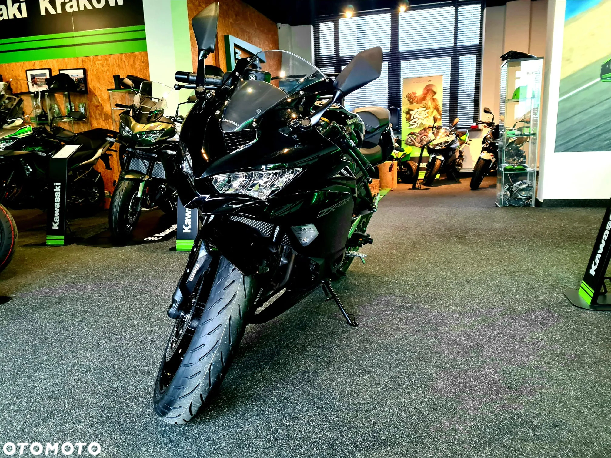 Kawasaki ZX - 4