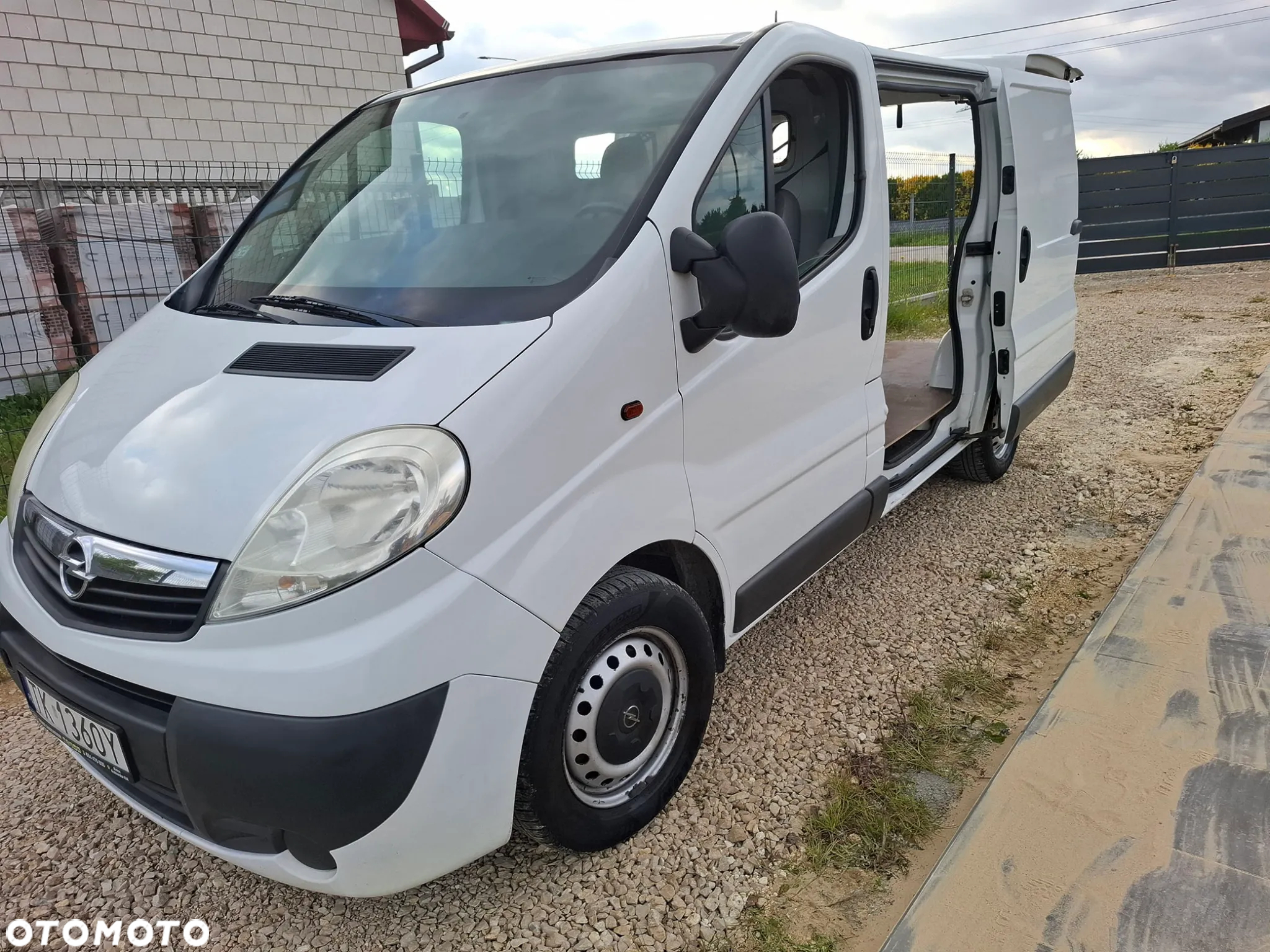Opel Vivaro - 9
