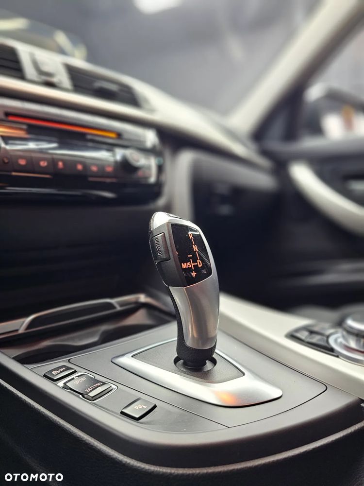BMW Seria 3 316d - 8