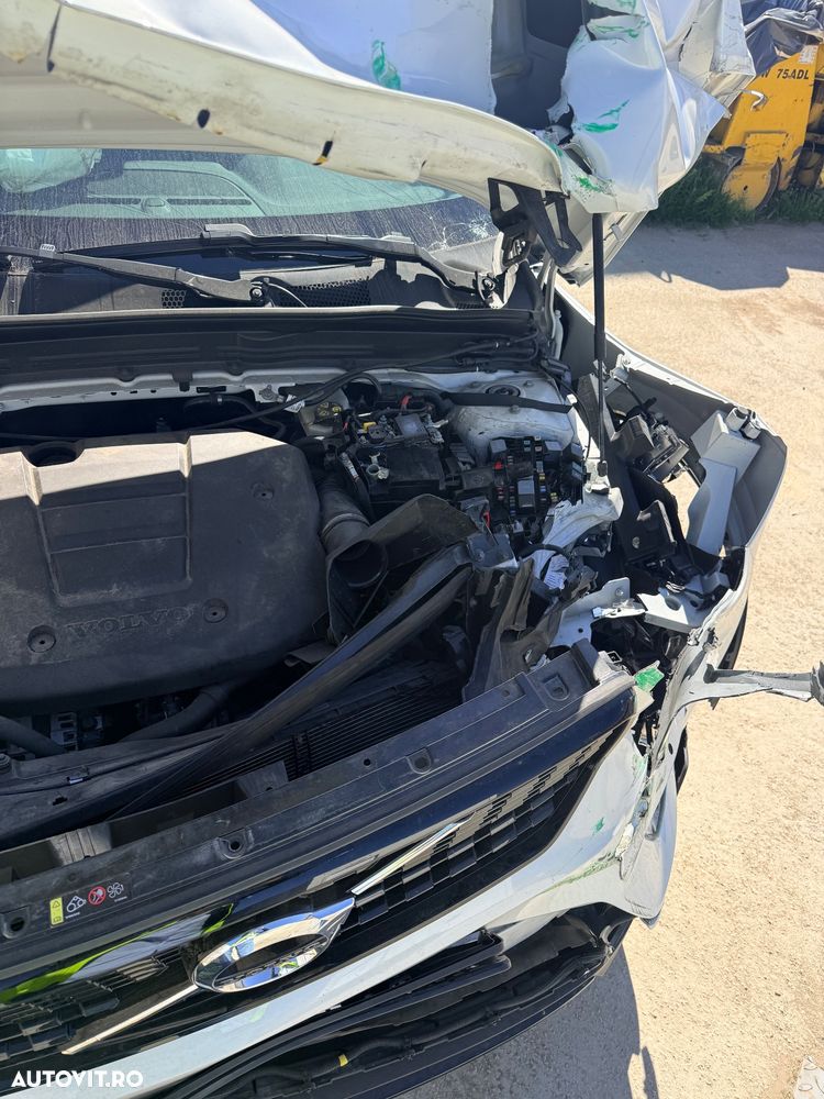 Volvo XC 40 - 5