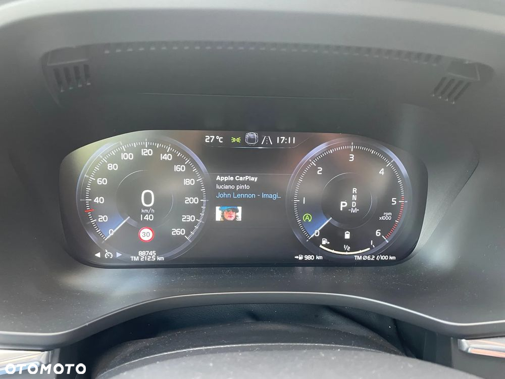 Volvo XC 60 - 30