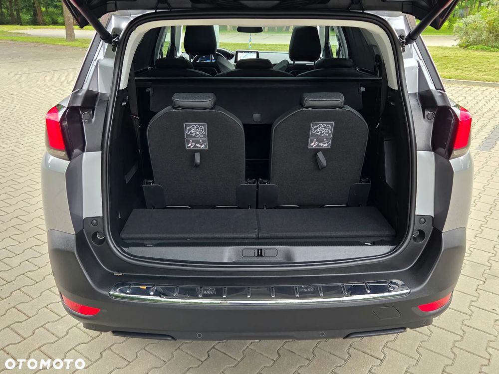 Peugeot 5008 - 6
