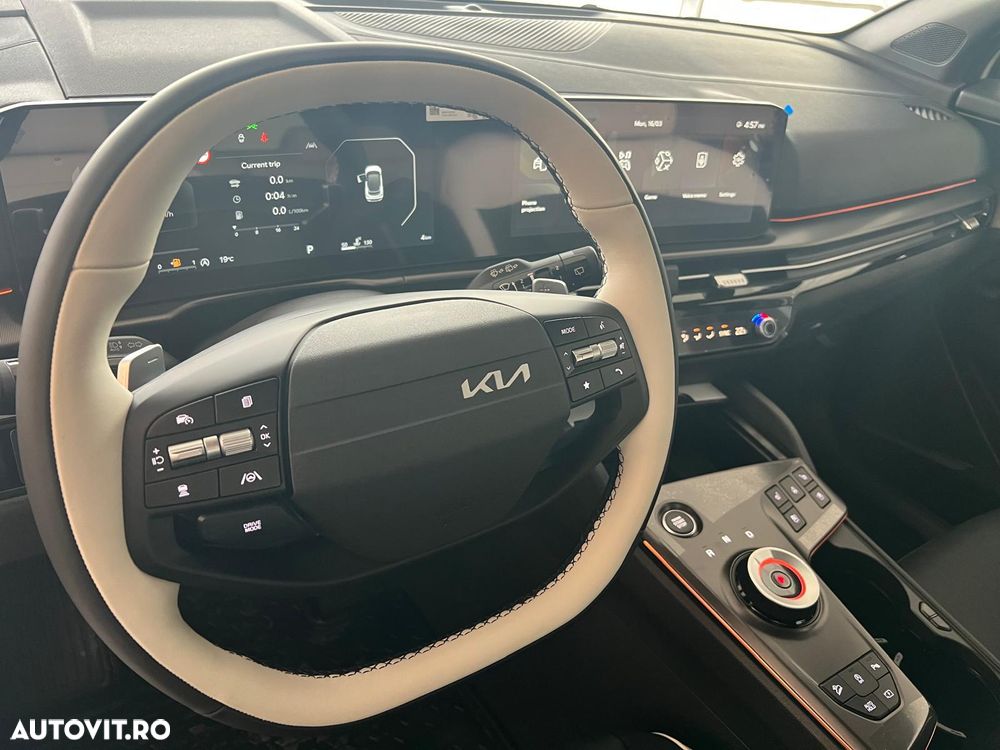 Kia Sportage PE 1.6 T-GDI 7DCT 4x2 GT Line - 16