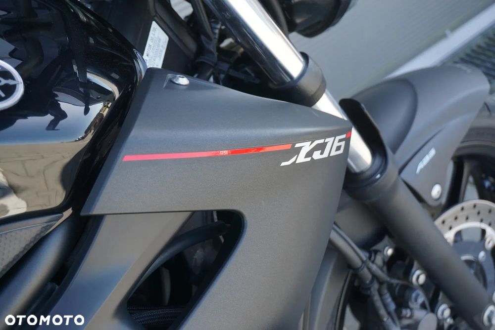 Yamaha XJ - 8