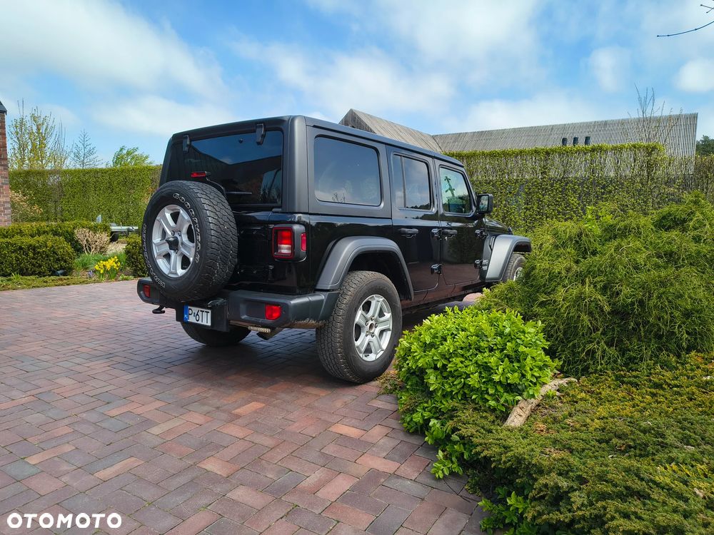 Jeep Wrangler - 20