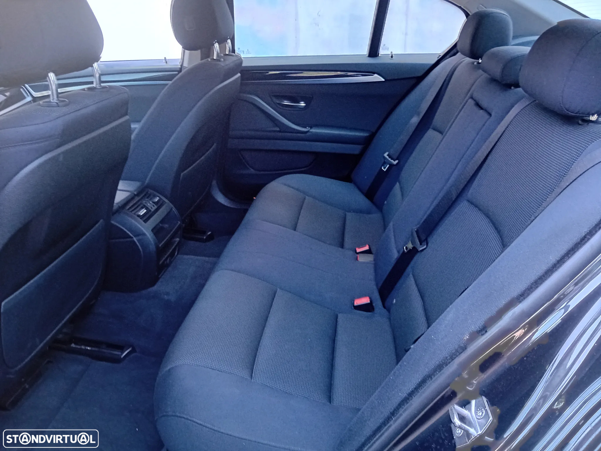 BMW 520 d Line Luxury - 29