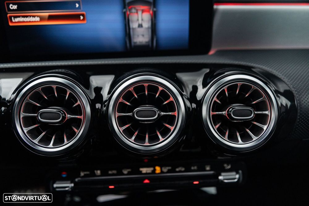 Mercedes-Benz CLA 200 - 39