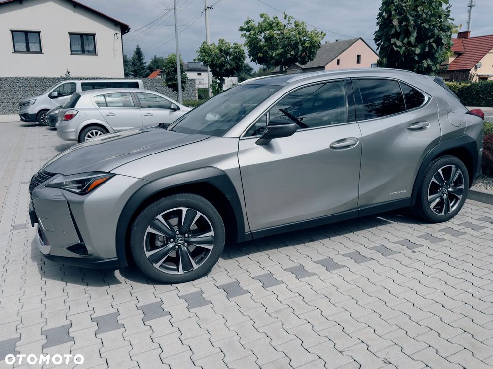 Lexus UX - 2