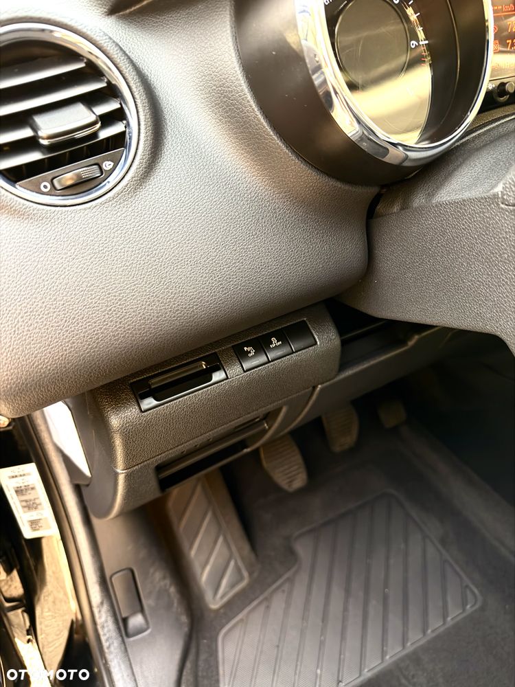 Peugeot 3008 1.6 Premium+ - 21