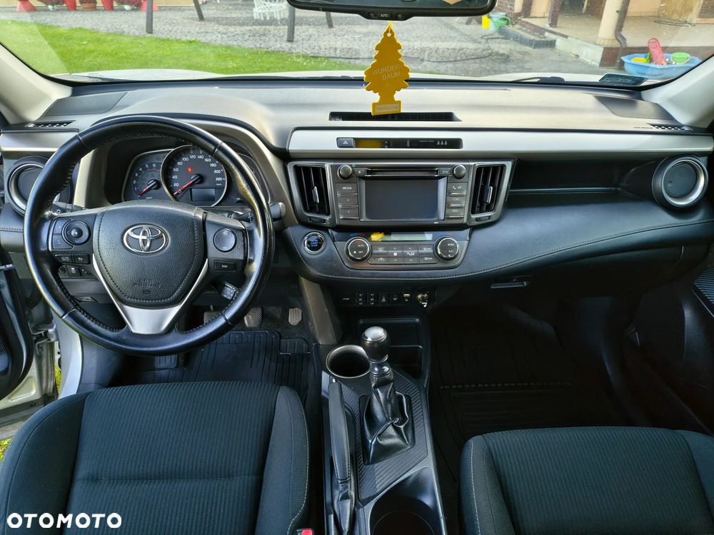 Toyota RAV4 2.0 D-4D Premium 4x2 - 10