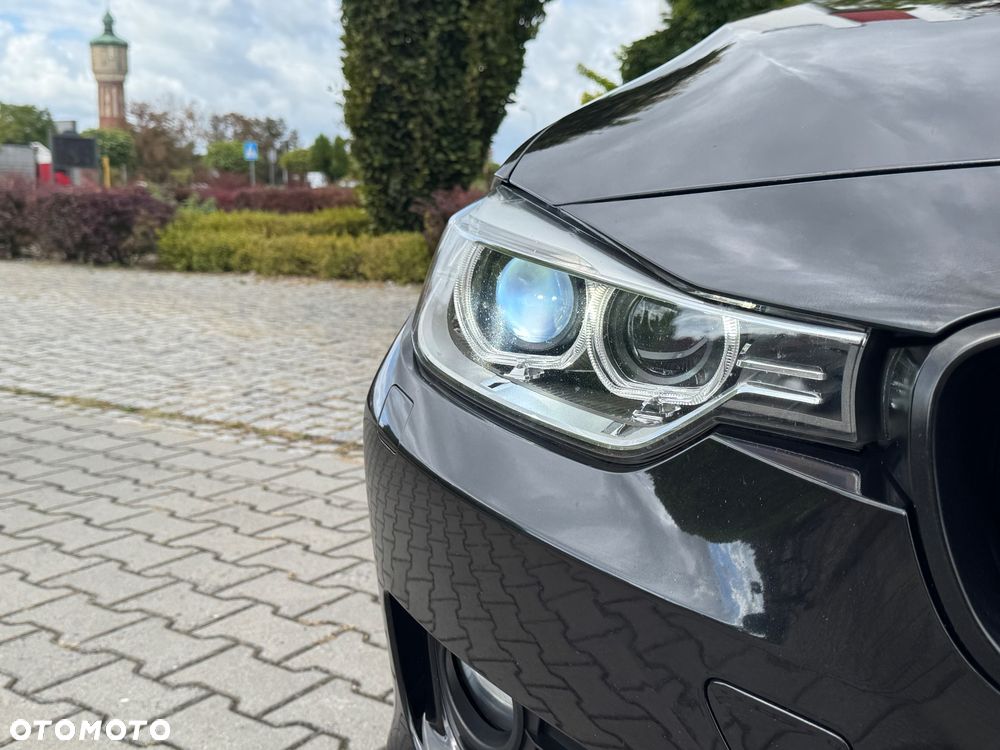 BMW Seria 3 318d xDrive - 20