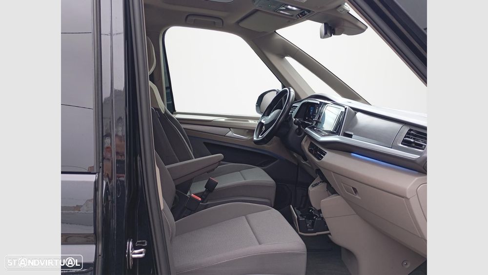 Volkswagen Multivan 2.0 TDI Life DSG — fotografia 13