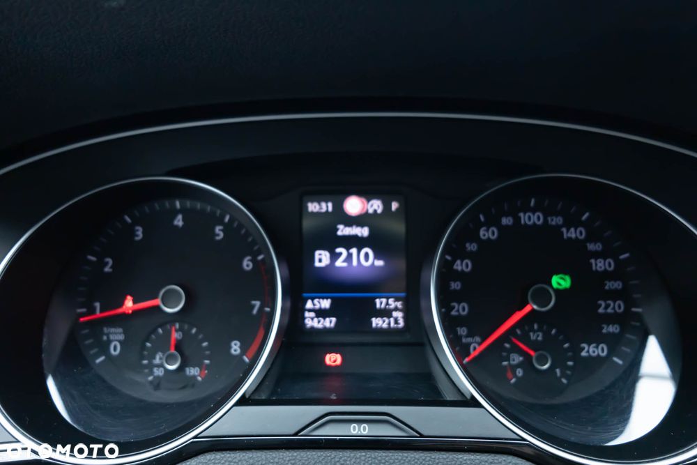 Volkswagen Passat Variant 2.0 TSI Business DSG - 20