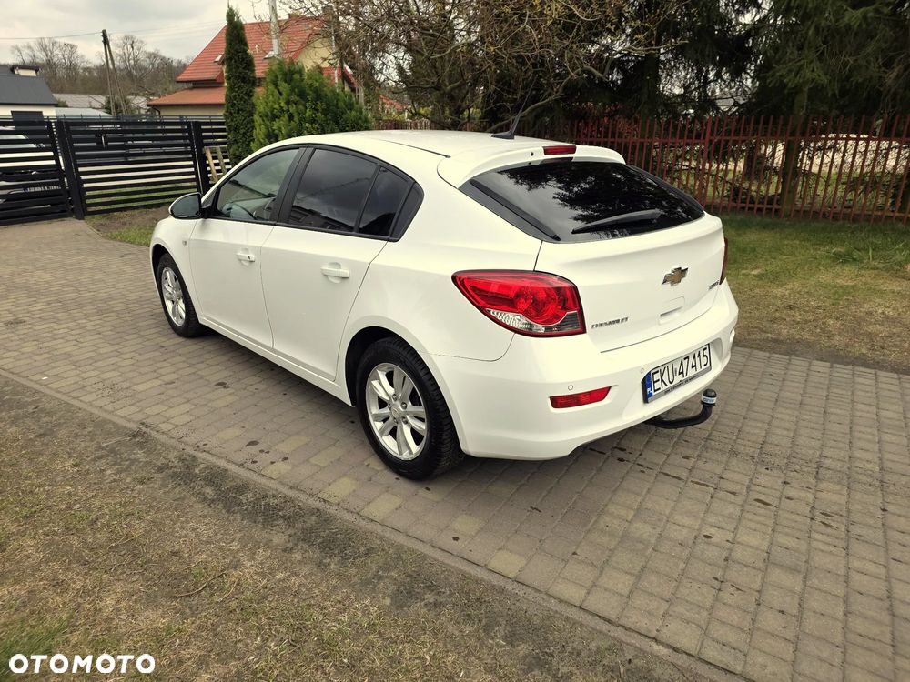 Chevrolet Cruze 1.7 D LT+ - 18