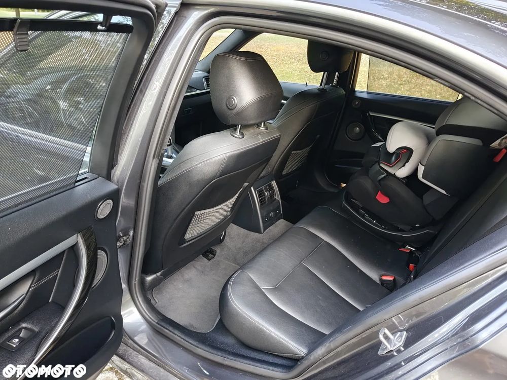 BMW Seria 3 330e iPerformance Luxury Line - 8