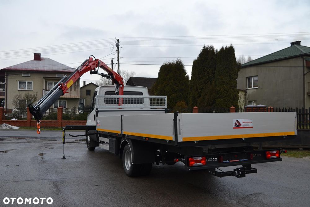 Iveco Daily 72C18 70C18 Skrzynia ładunkowa 5,2 m + nowy żuraw HC 45A2 Fassi F40 F50 - 5