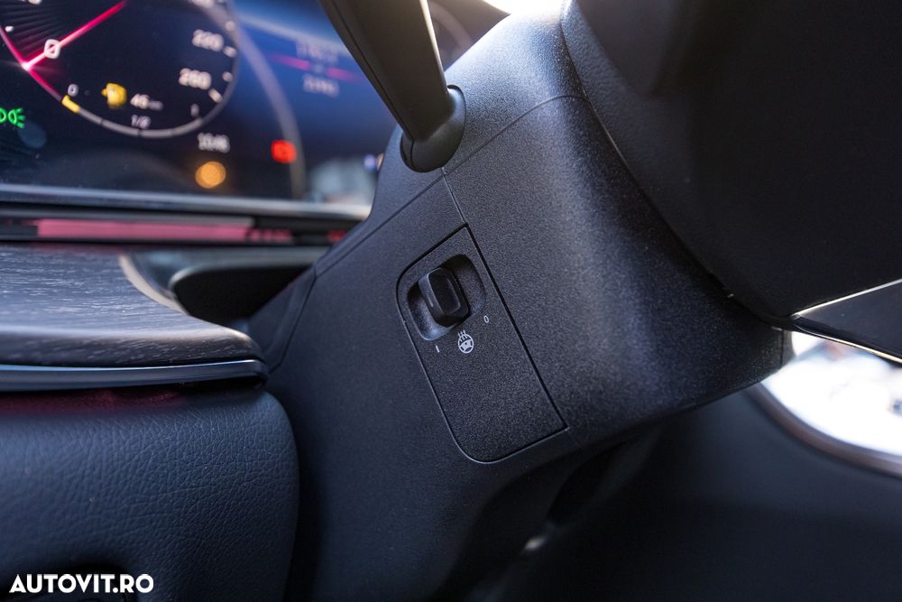 Mercedes-Benz V 300 d Extralung Avantgarde - 26