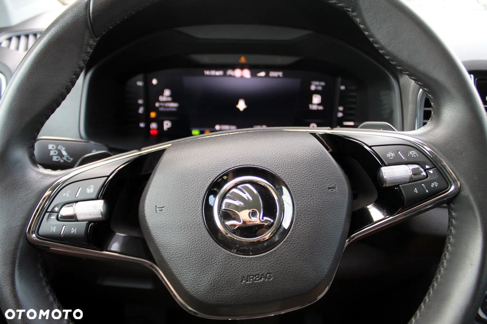 Skoda Karoq 2.0 TDI SCR 4x4 Style DSG - 24