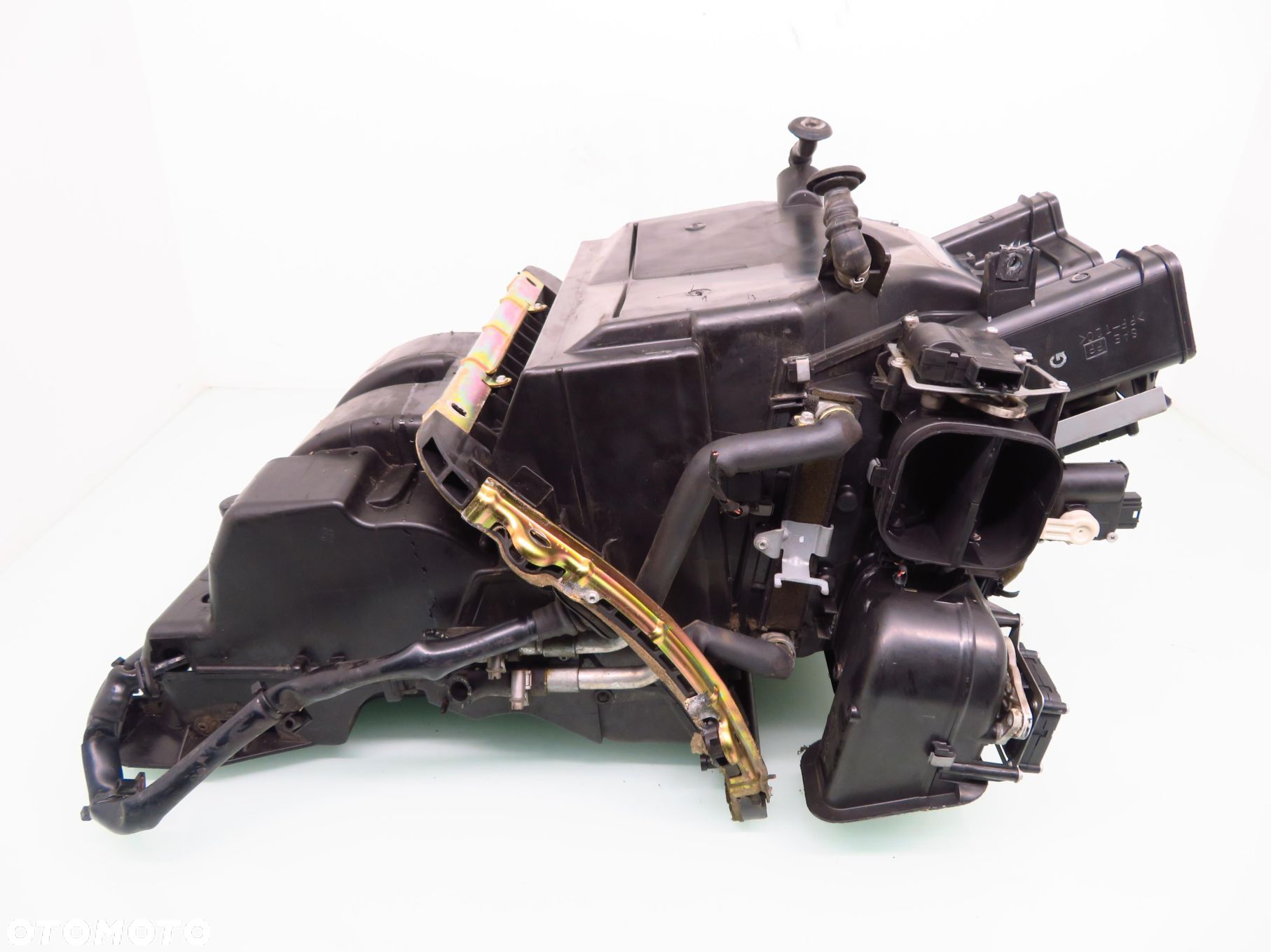 NAGRZEWNICA WODY AUDI A8 D3 4E0820003G 0132801323 - 1
