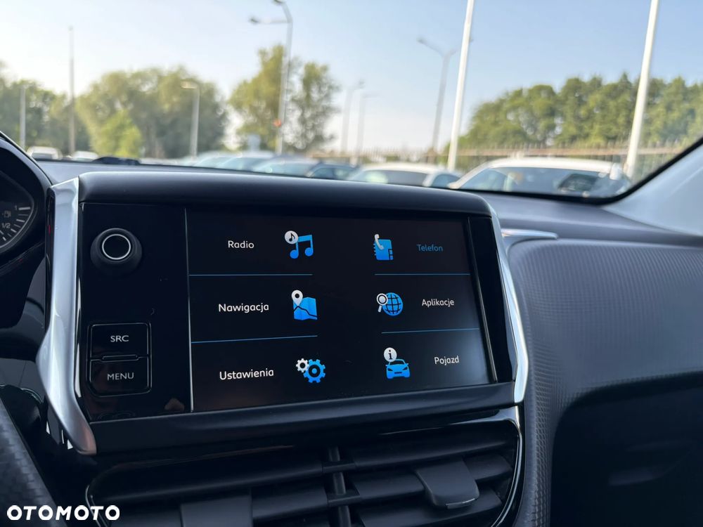 Peugeot 208 1.2 PureTech Style - 18