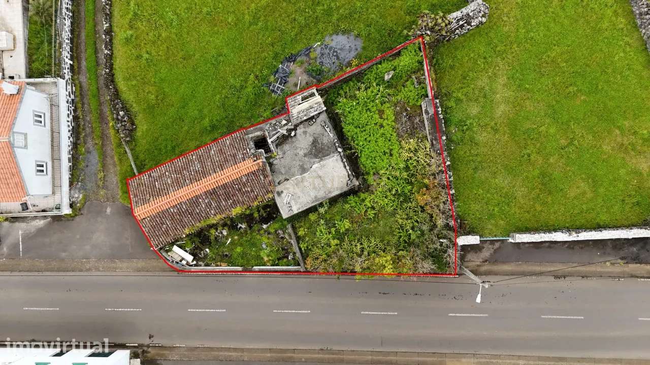 Moradia para recuperação nas Doze Ribeiras, Angra do Heroísmo - Grande imagem: 3/9
