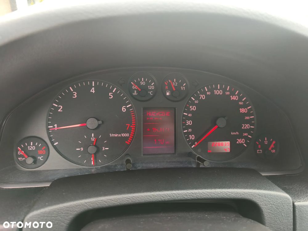 Audi A6 Avant 2.8 30V Quattro - 27