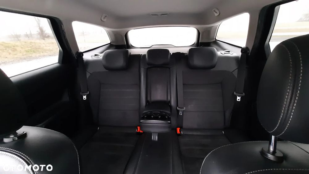 Ford Mondeo SW 2.2 TDCi Trend - 33