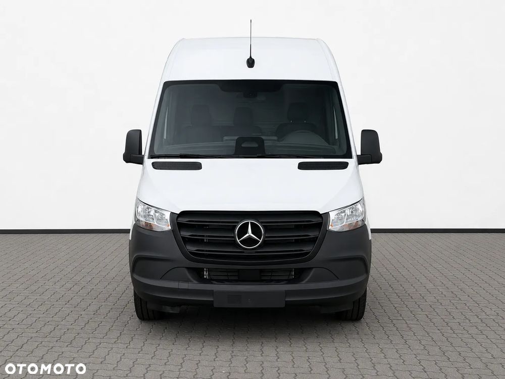 Mercedes-Benz Sprinter - 8