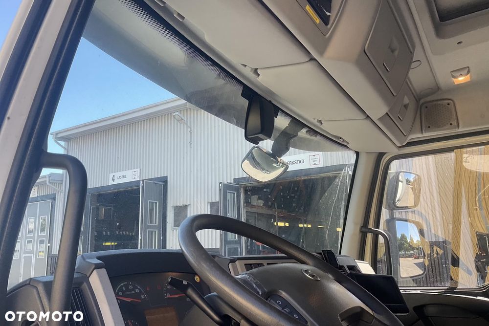 Volvo FL240 18EuroPalet Izoterma dmc 11.990 lub 14t lub 15,5t winda ZEPRO - 7