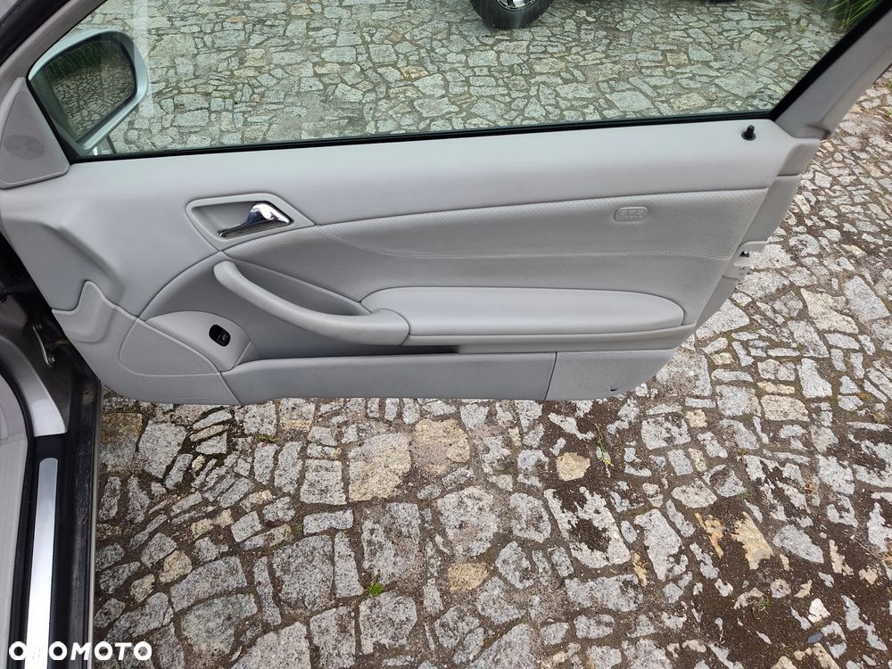 Mercedes-Benz Klasa C 230 - 37