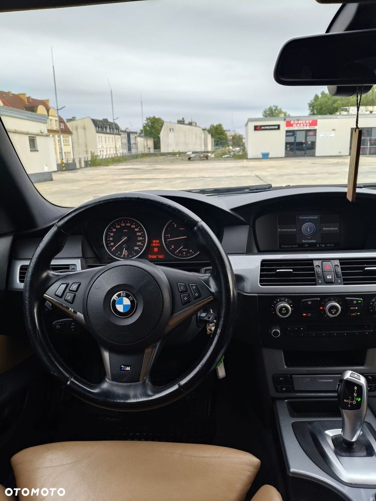 BMW Seria 5 525d - 19