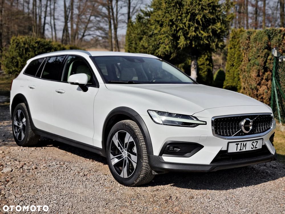 Volvo V60 Cross Country B4 D AWD Geartronic Pro - 9