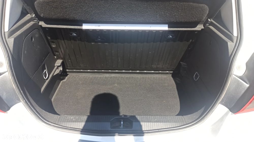 Opel Corsa 1.4 Enjoy - 37