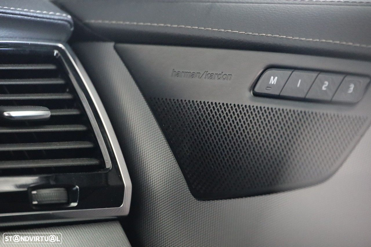 Volvo XC 90 2.0 T8 PHEV Plus Dark AWD - 33