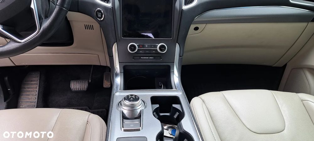 Ford Edge - 27