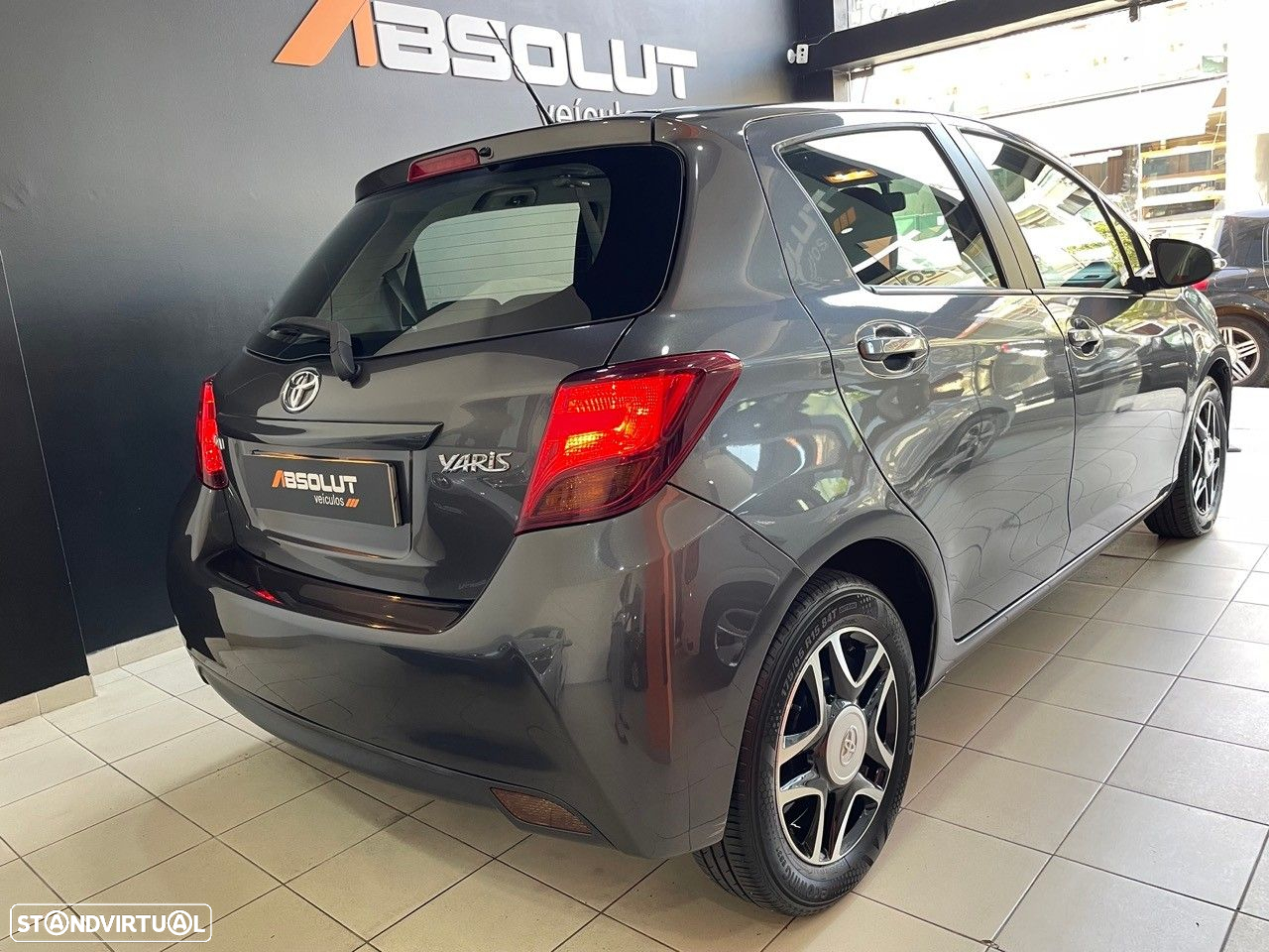 Toyota Yaris 1.4 D-4D ACtive - 6