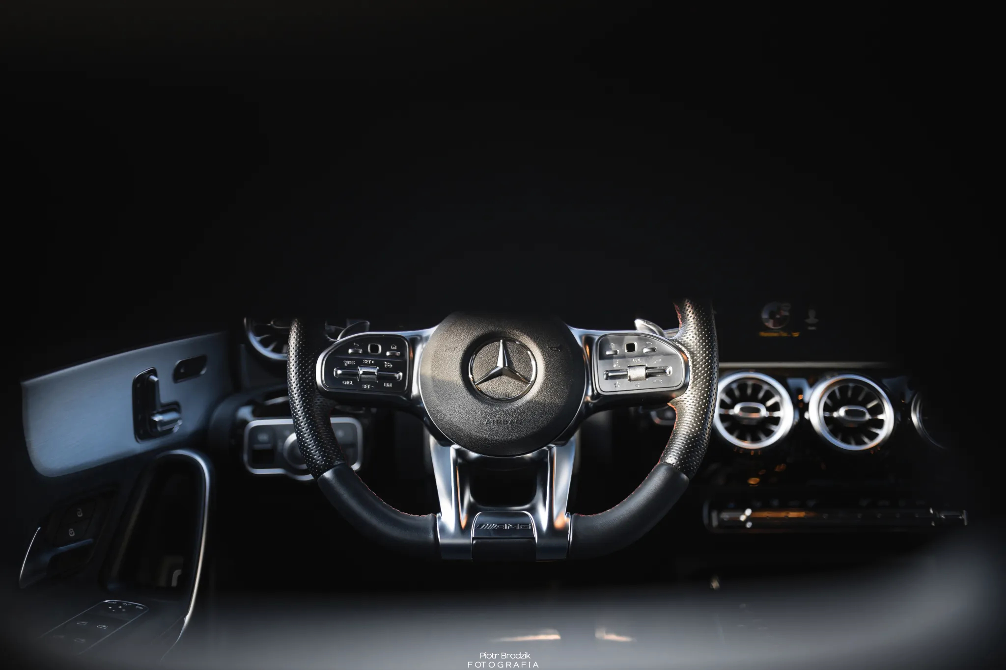 Mercedes-Benz CLA AMG 35 4-Matic 7G-DCT - 17