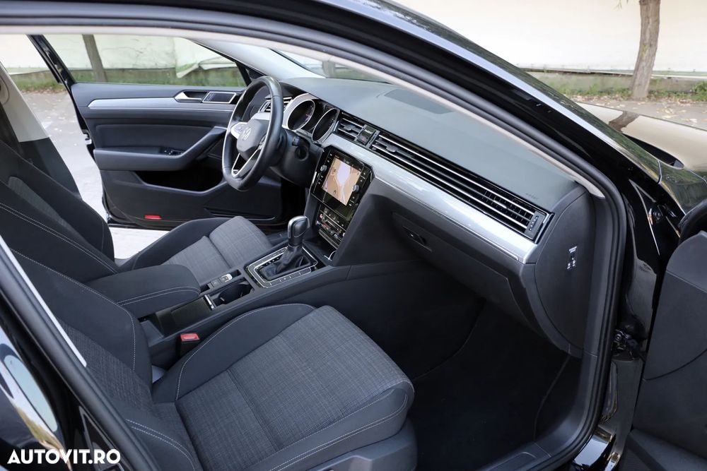 Volkswagen Passat Variant 2.0 TDI DSG Comfortline - 16